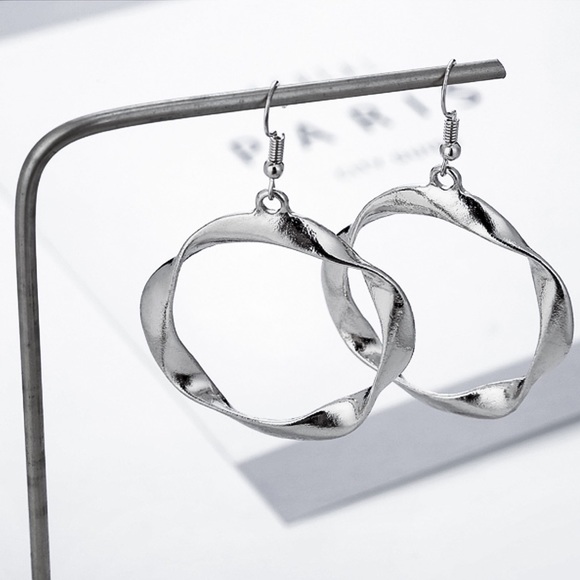 3/$30 - Silver Wavy Circle French Ear Wire Earring - Picture 3 of 8